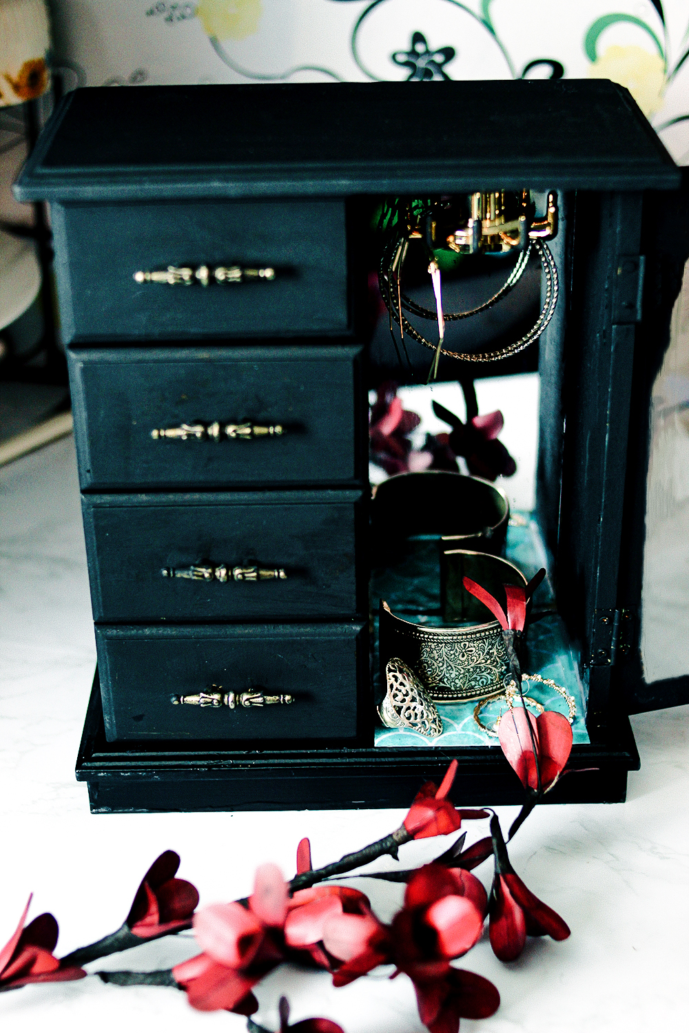 diy jewelry box makeover
