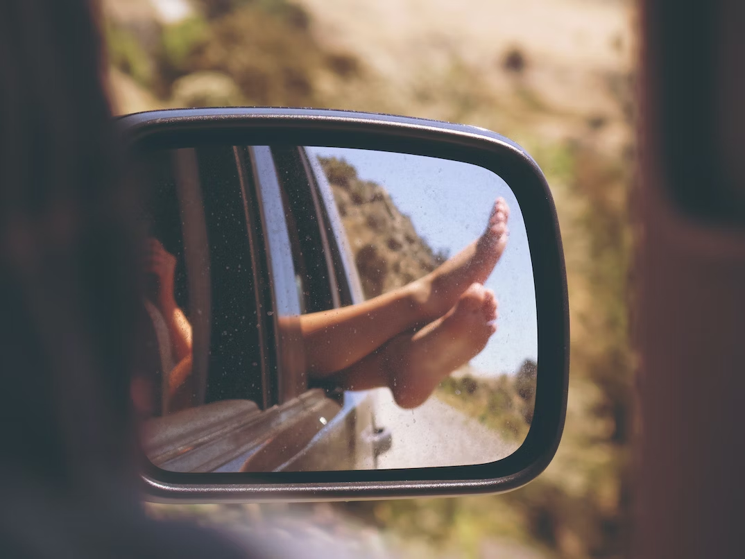 6 top tips for driving on the highway during a road trip