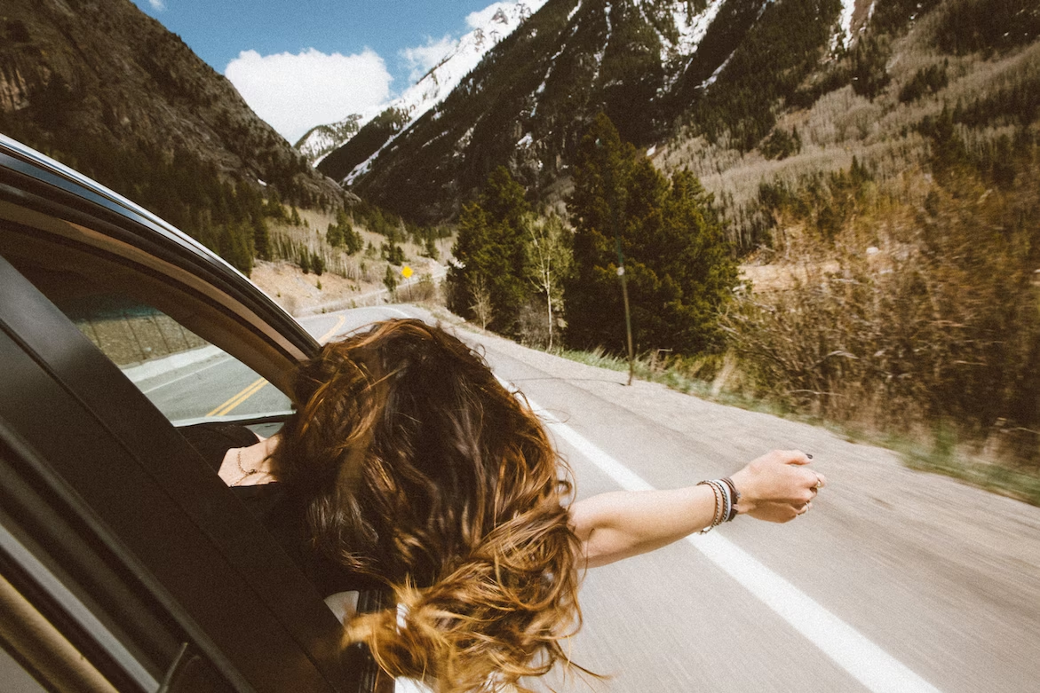 6 top tips for driving on the highway during a road trip