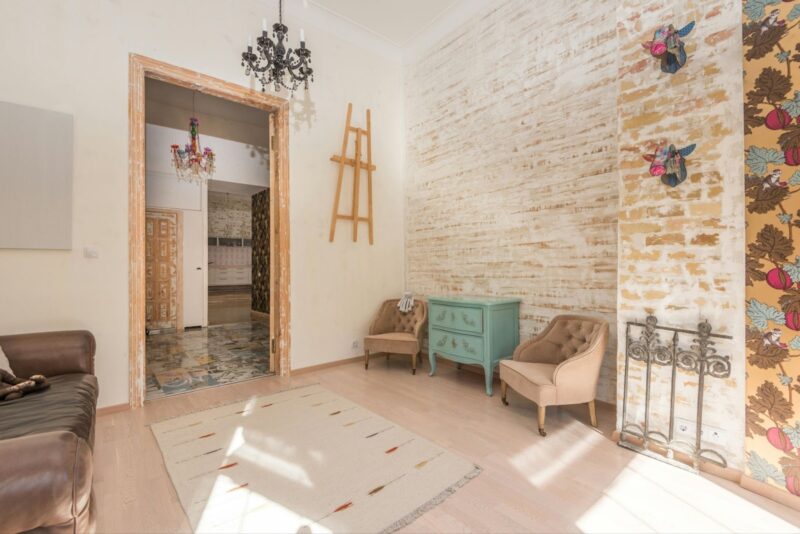 clean house with no mold.