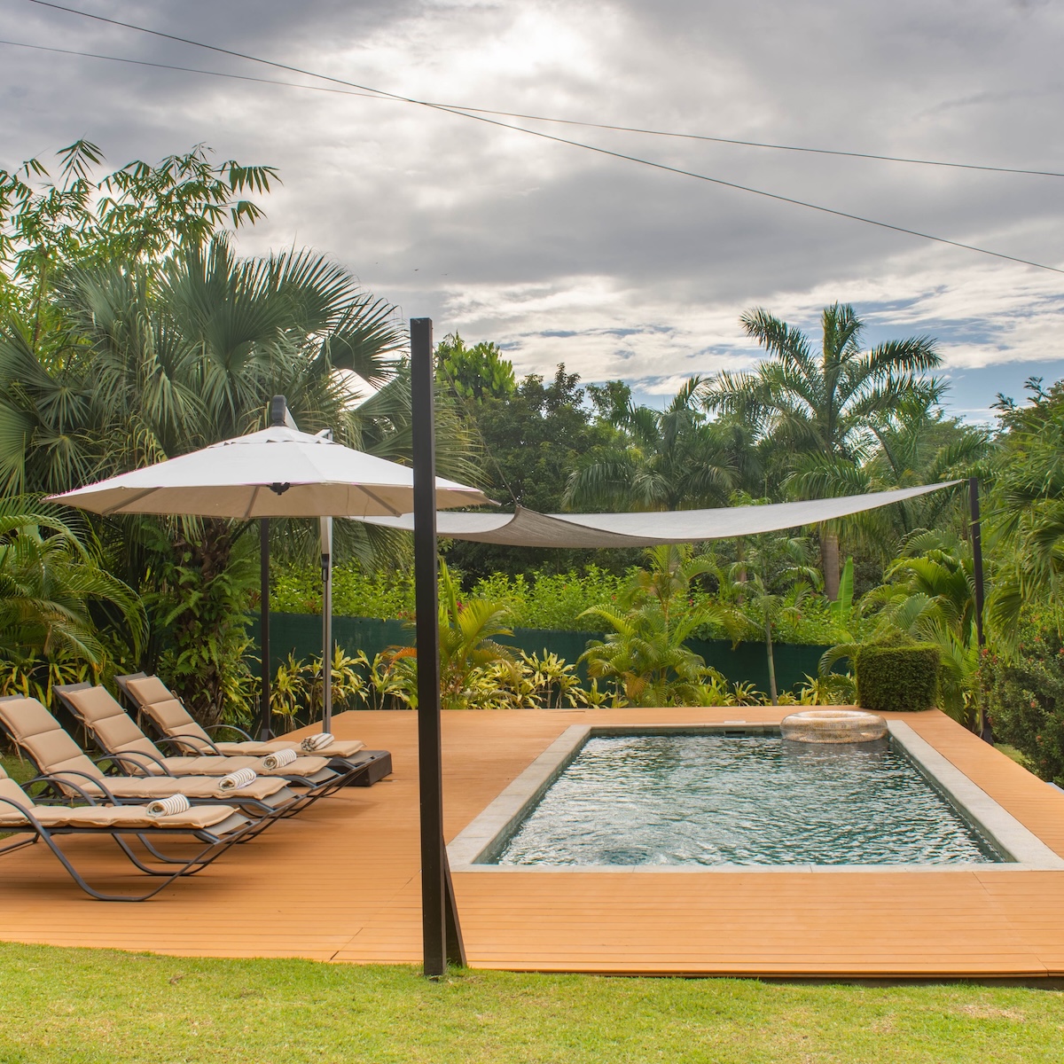 backdoor garden pool.